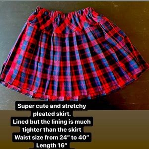 Cute plaid pleated skirt